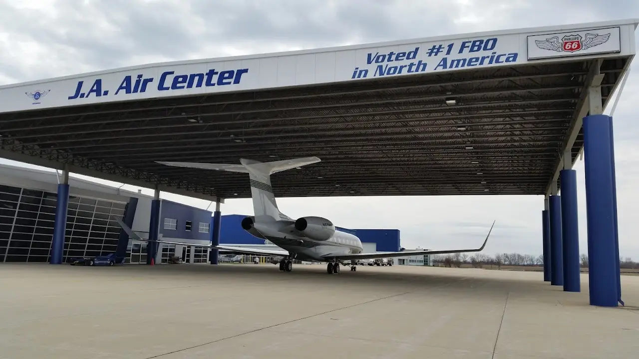 Aurora Municipal Airport (AUZ), photo 3