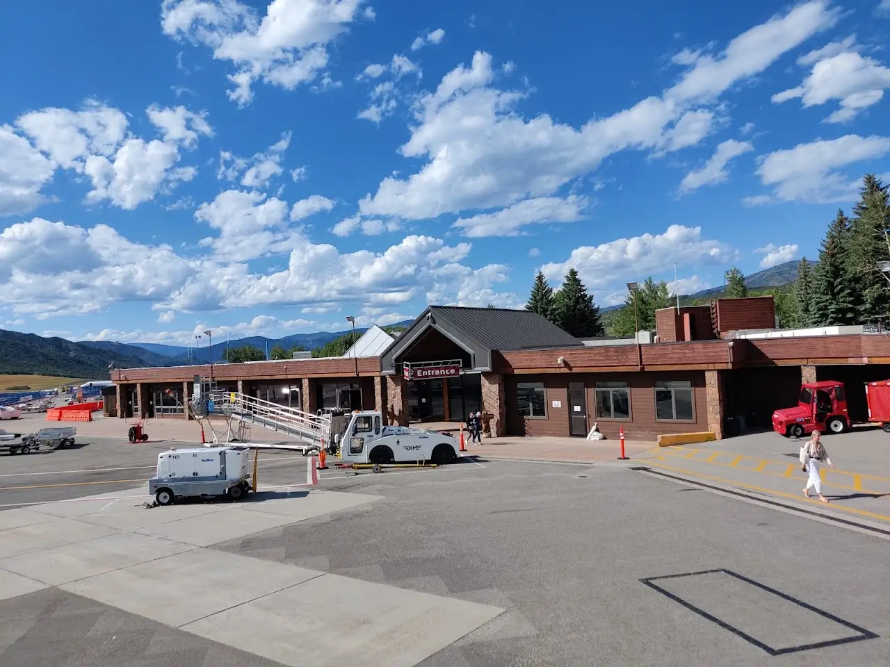 Aspen-Pitkin County Airport (Sardy Field) (ASE), photo 4