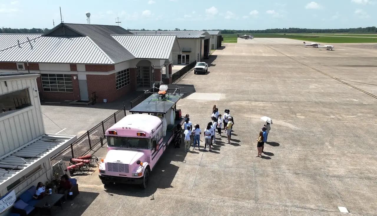 West Memphis Municipal Airport (AWM), photo 4