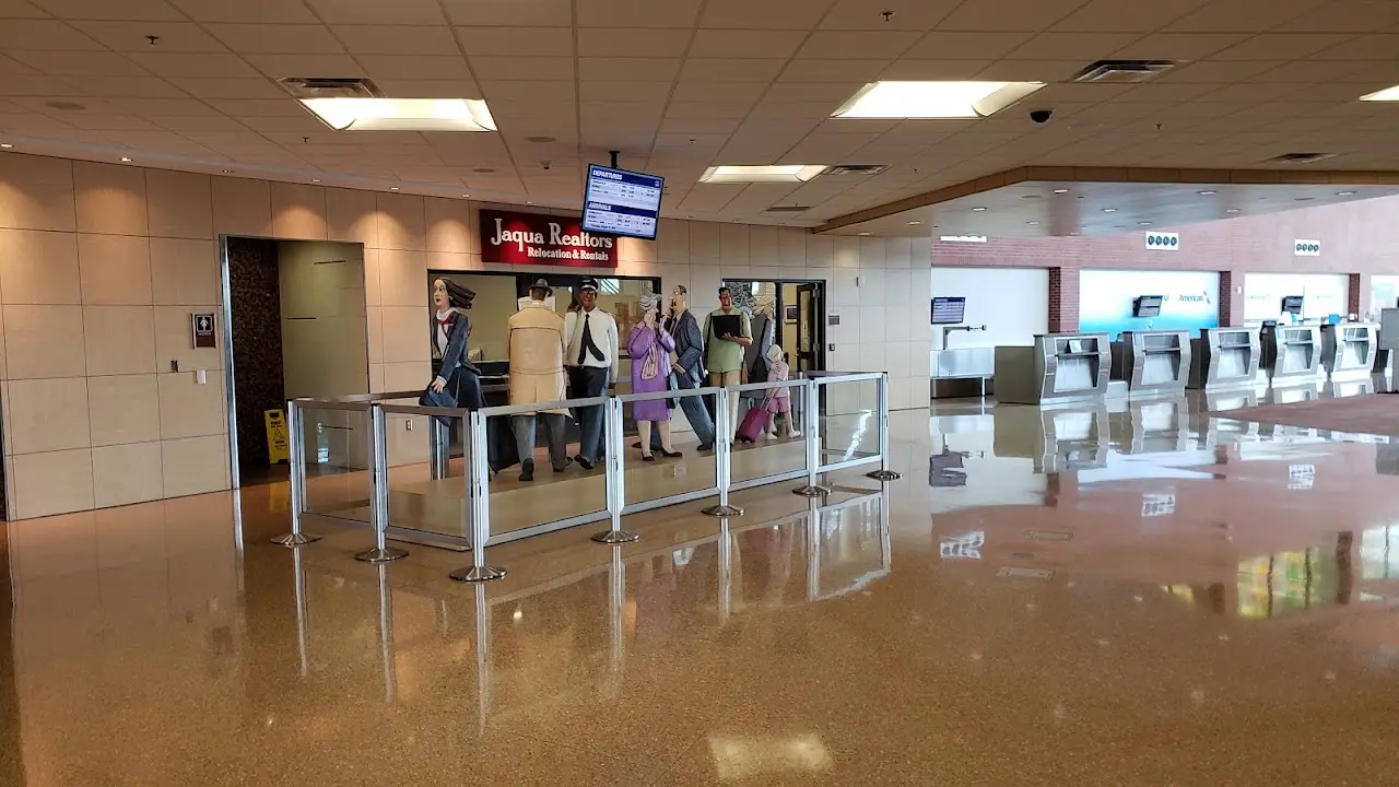 Kalamazoo/Battle Creek International Airport (AZO), photo 2