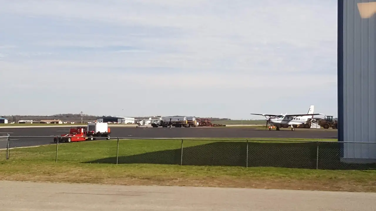New Braunfels National Airport (KBAZ), photo 2
