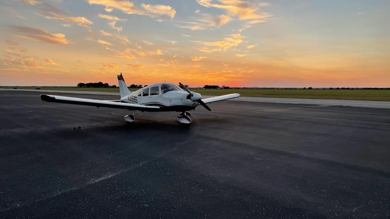 New Braunfels National Airport (KBAZ), photo 3