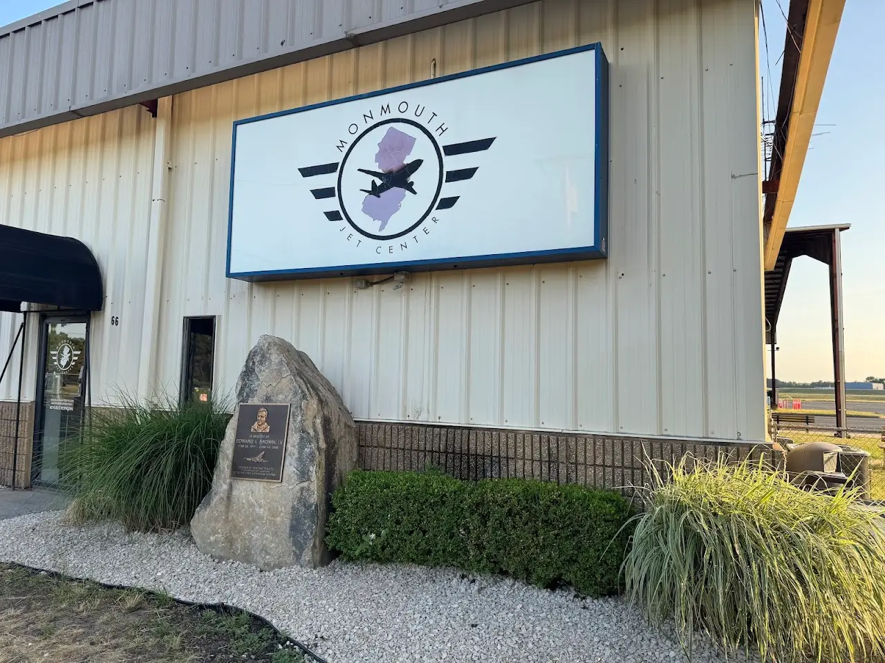 Monmouth Executive Airport (BLM), photo 3