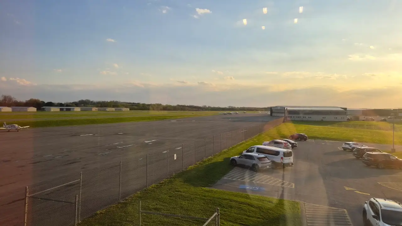 Pittsburgh/Butler Regional Airport (BTP), photo 3