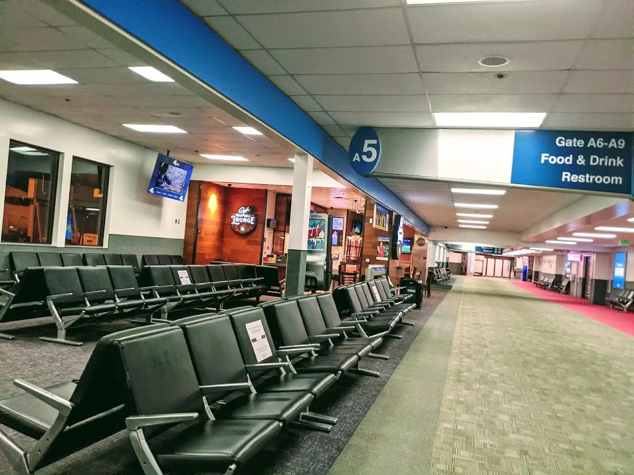 Hollywood Burbank Airport (BUR), photo 4