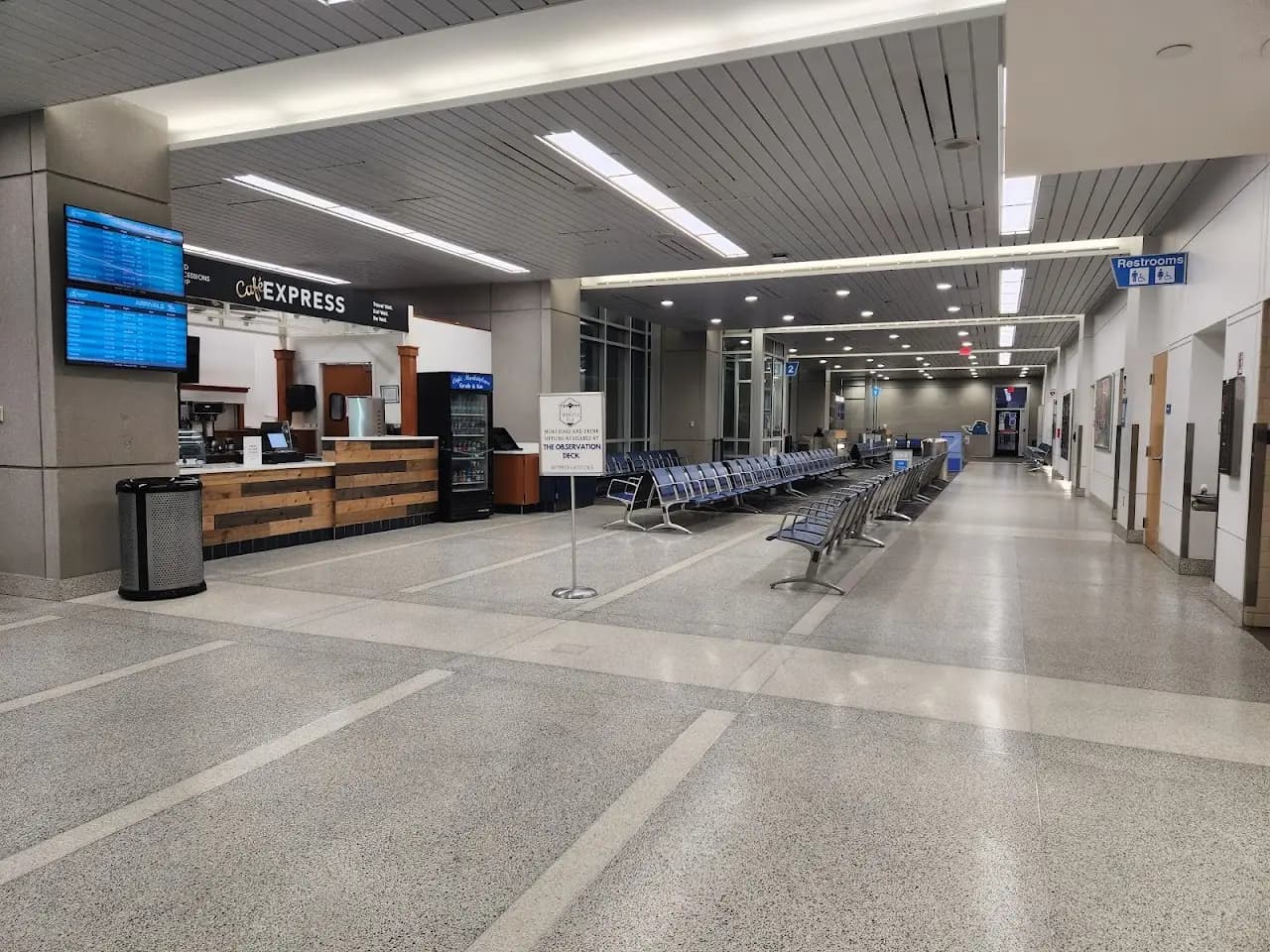 Akron Canton Regional Airport (CAK), photo 2