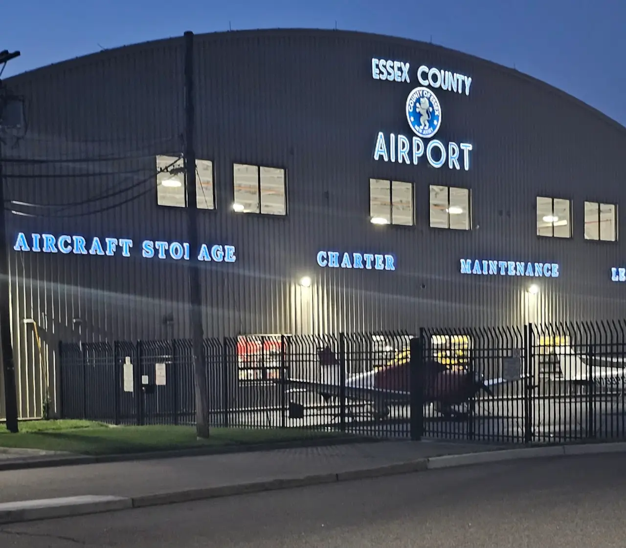 Essex County Airport (CDW), photo 4