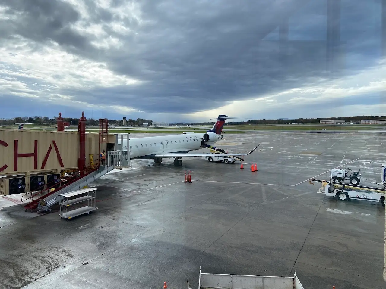 Chattanooga Metropolitan Airport (Lovell Field) (CHA), photo 4