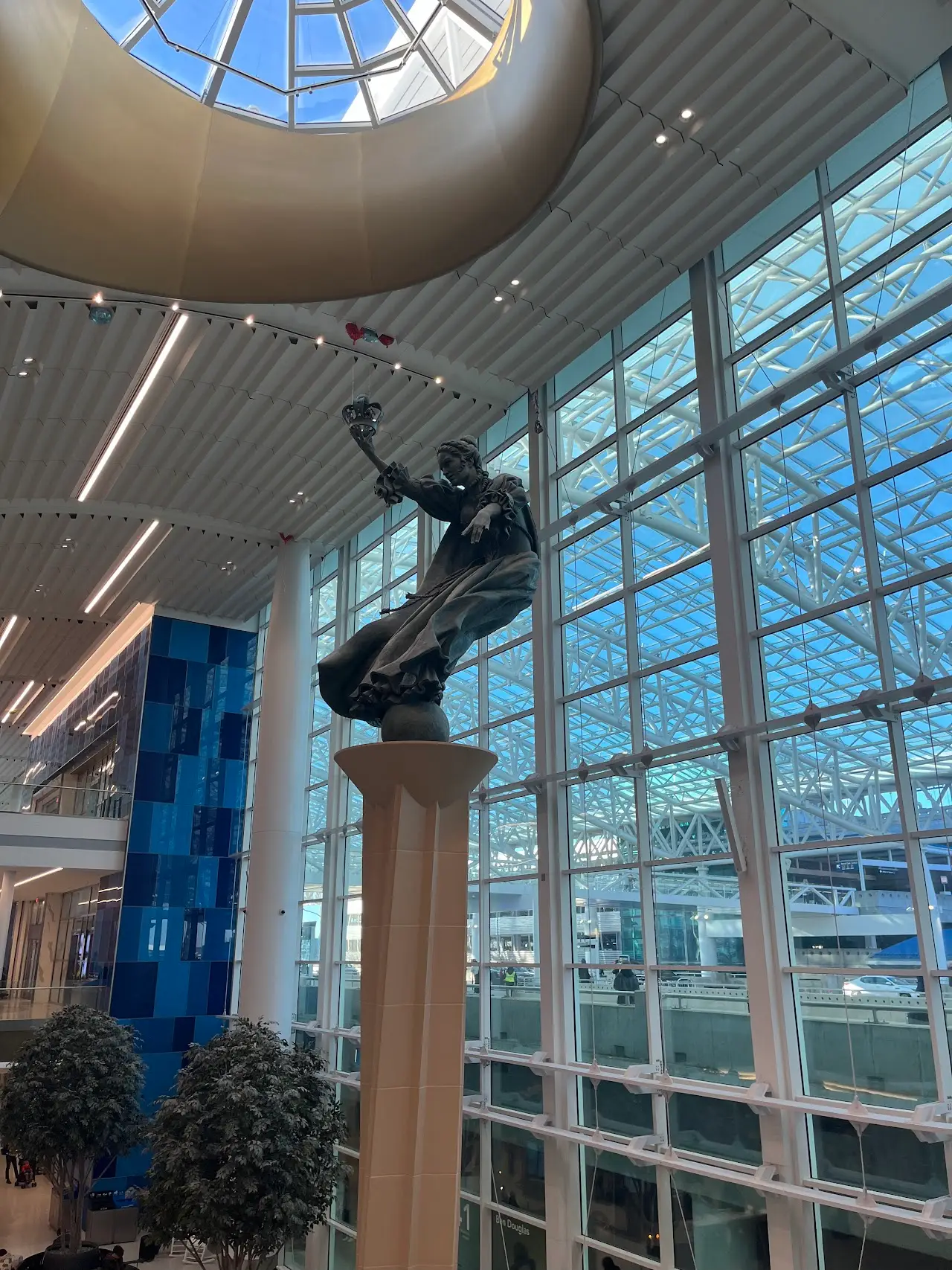 Charlotte Douglas International Airport (CLT), photo 3