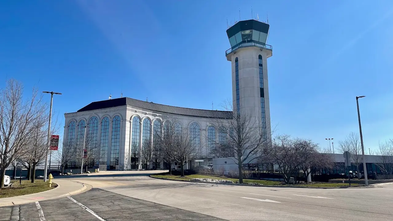 Dupage Airport (DPA), photo 3