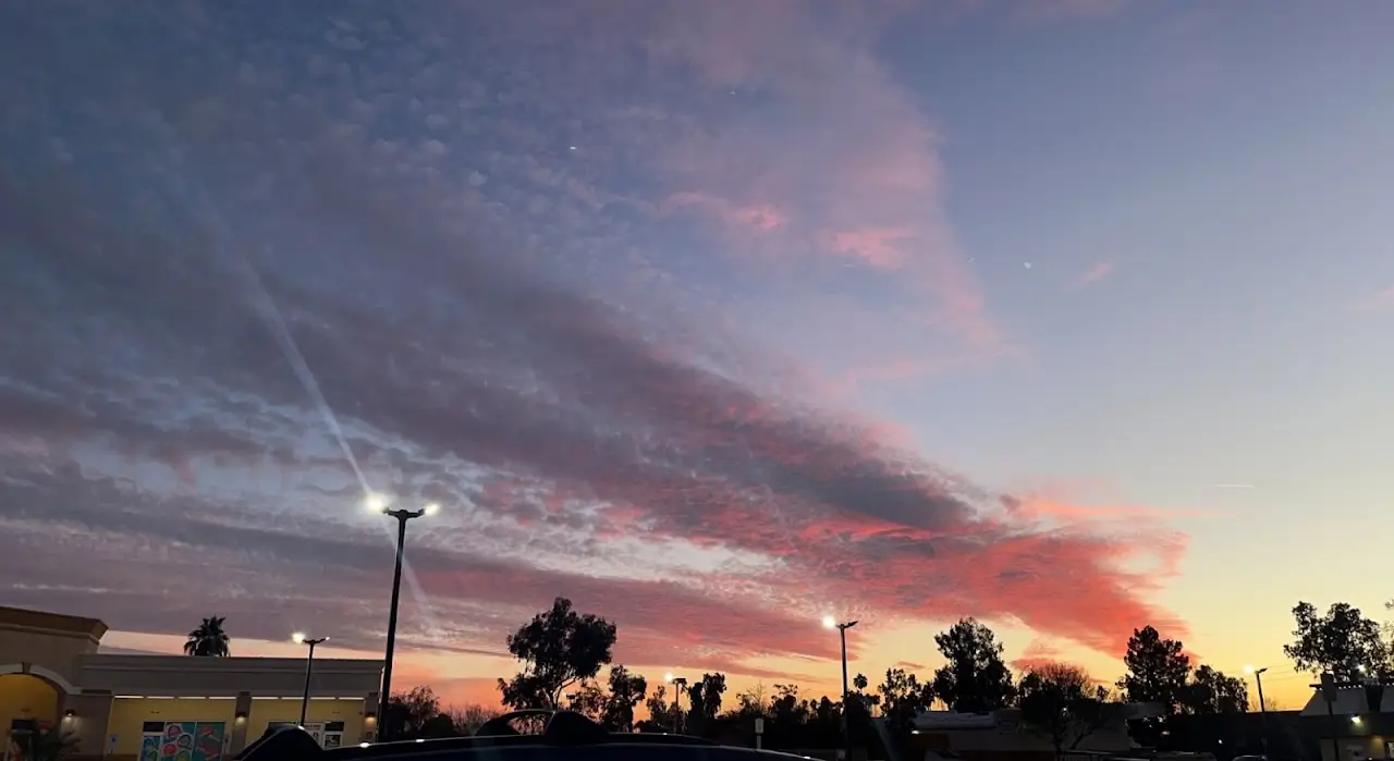 Phoenix Deer Valley Airport (DVT), photo 4