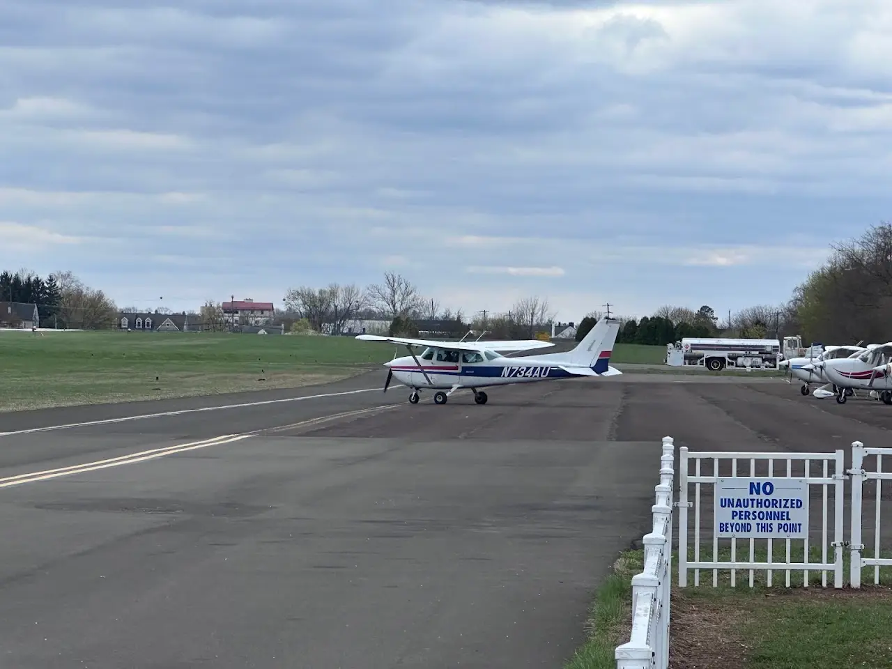 Doylestown Airport (DYL), photo 3