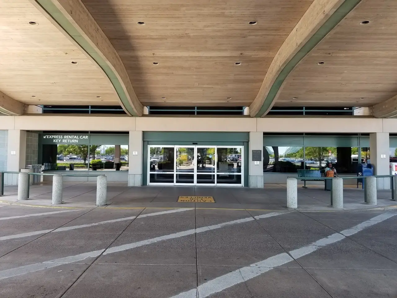 Eugene Airport (EUG), photo 4