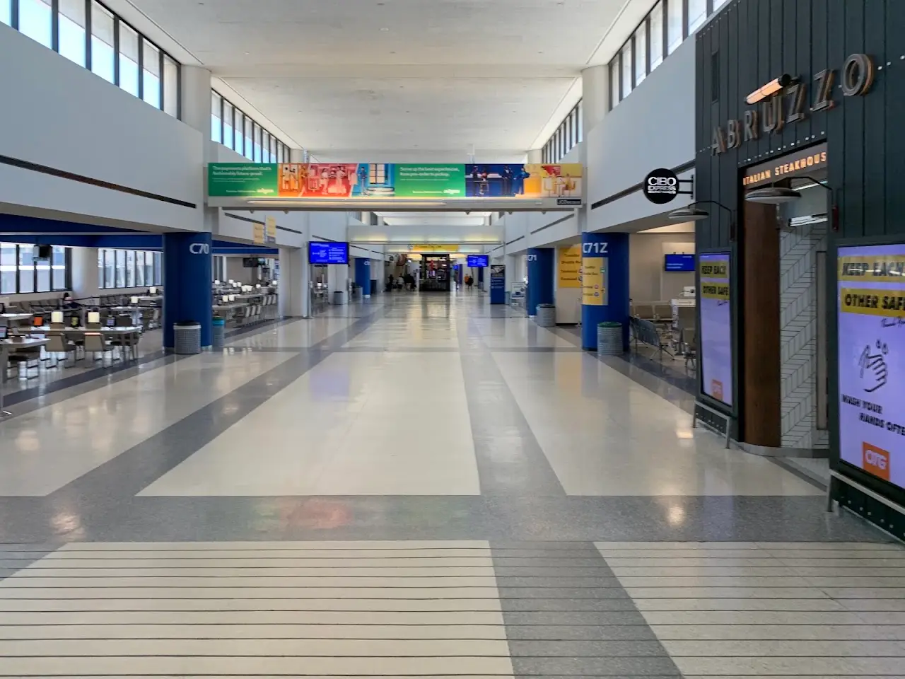Newark Liberty International Airport (EWR), photo 2