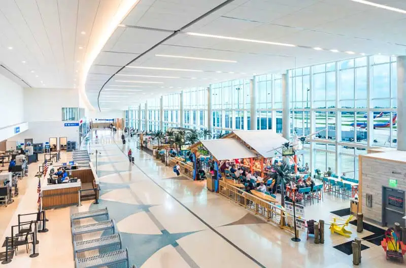 Fort Lauderdale Hollywood International Airport (FLL), photo 2