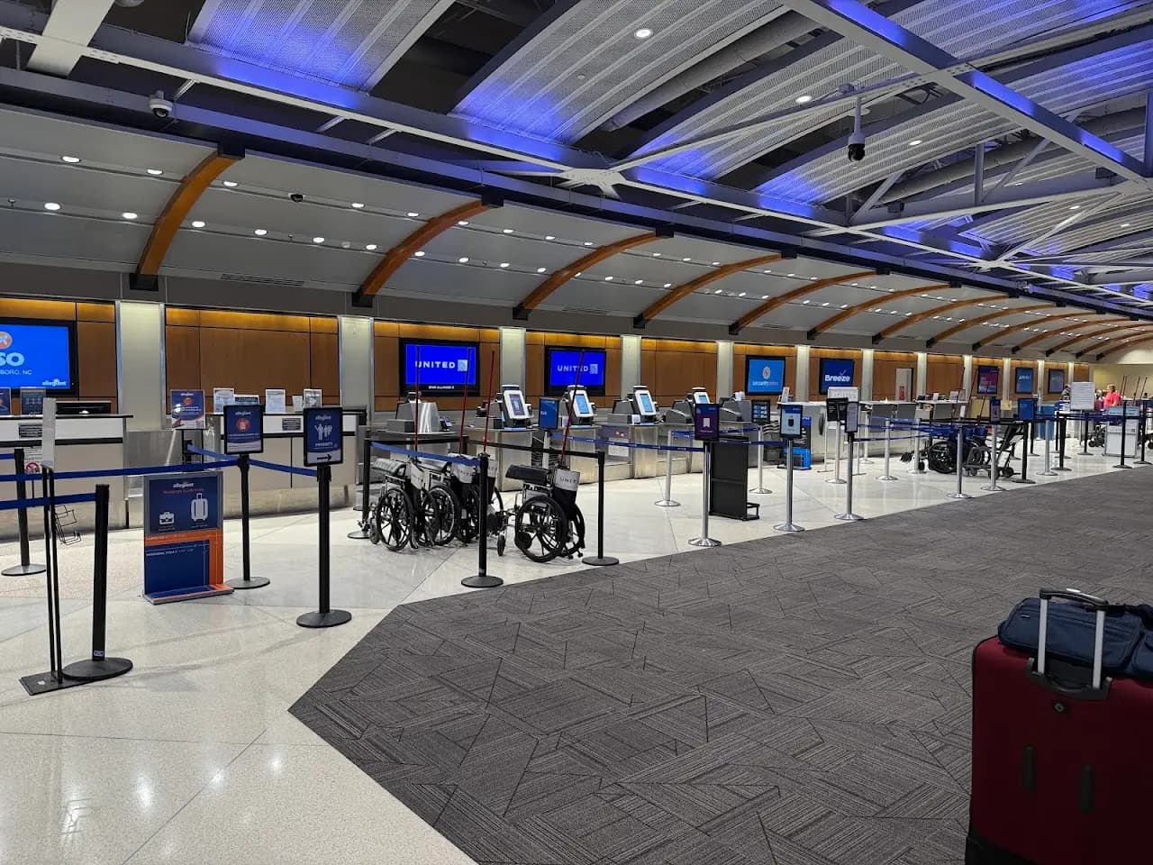 Piedmont Triad International Airport (GSO), photo 3