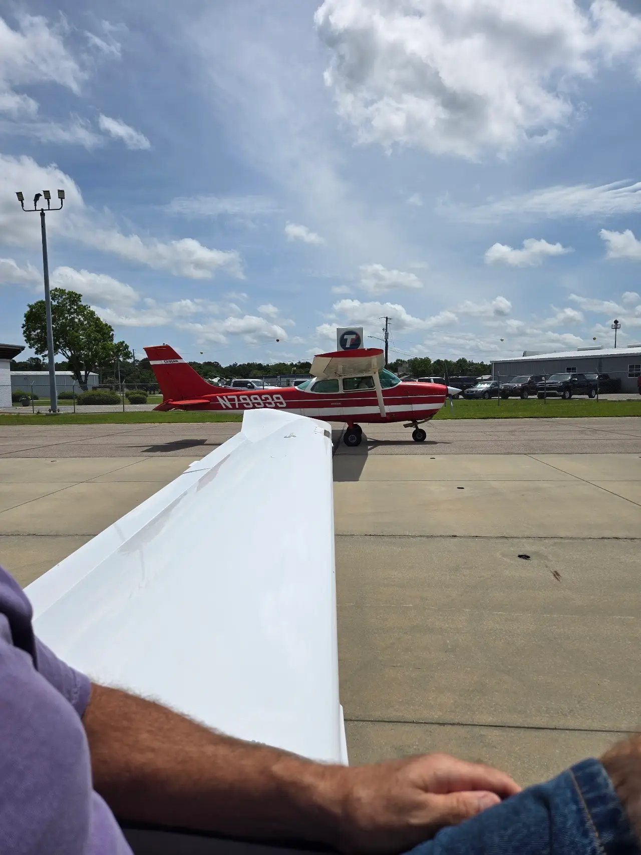 Hattiesburg Bobby L Chain Municipal Airport (HBG), photo 2