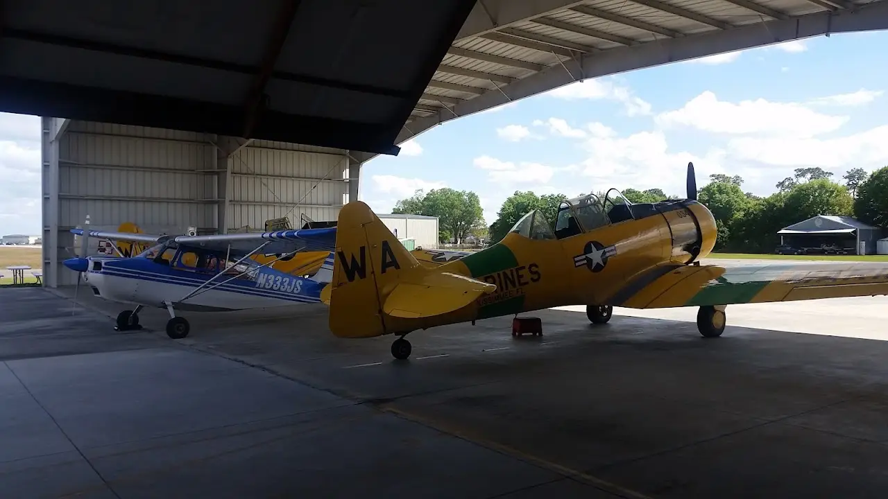 Kissimmee Gateway Airport (ISM), photo 4