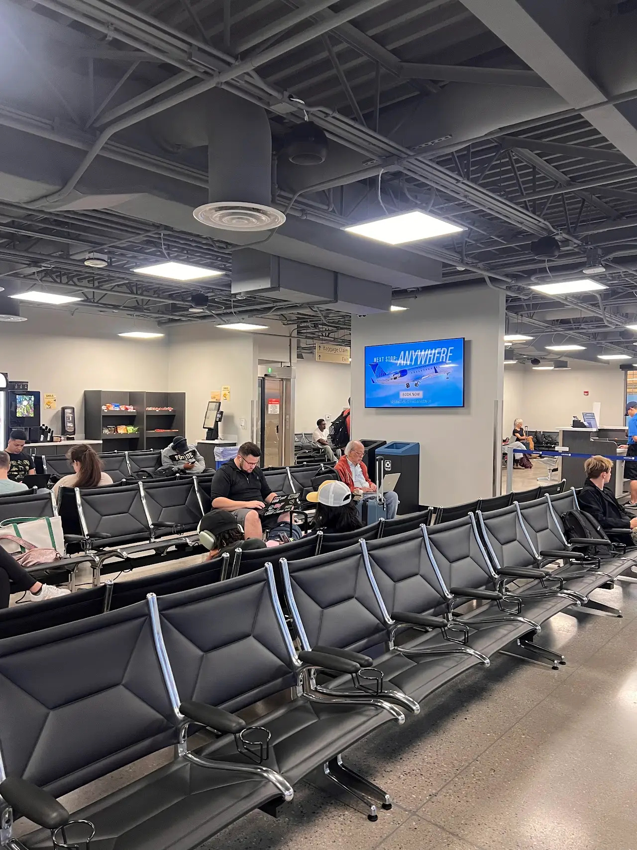 Purdue University Airport (LAF), photo 4