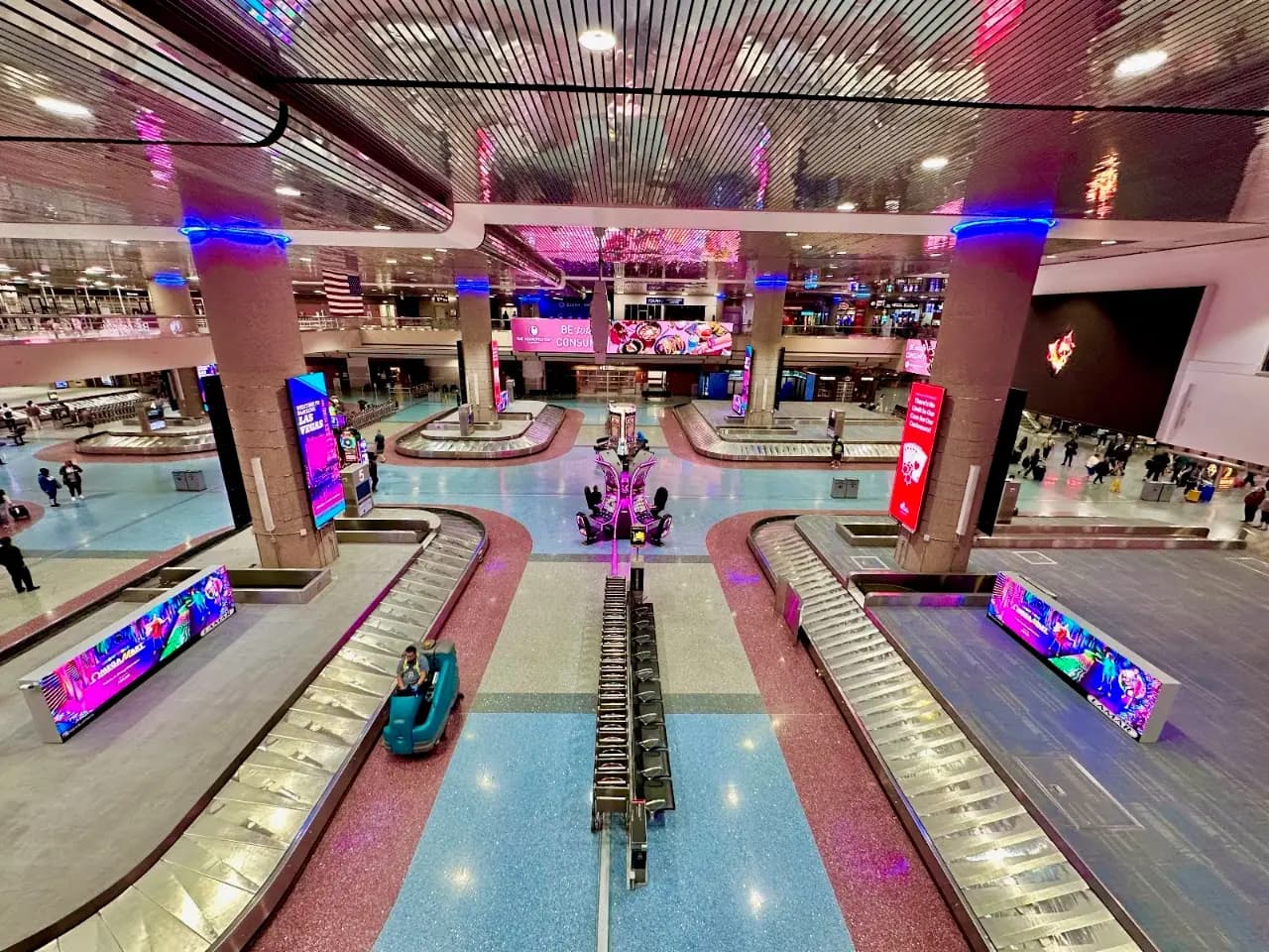Harry Reid International Airport (LAS), photo 2