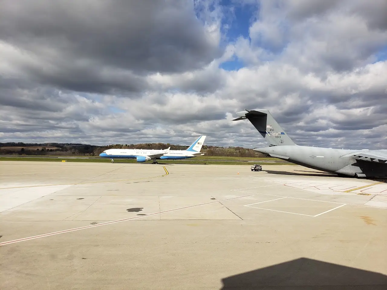 Arnold Palmer Regional Airport (LBE), photo 2