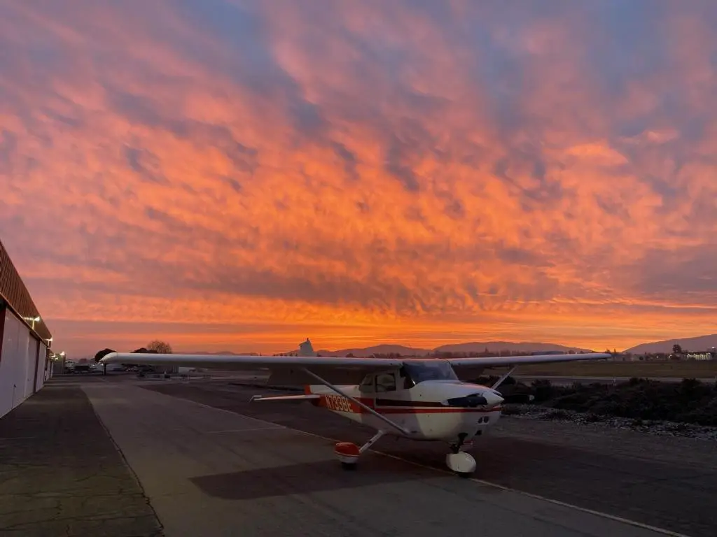 Livermore Municipal Airport (LVK), photo 2