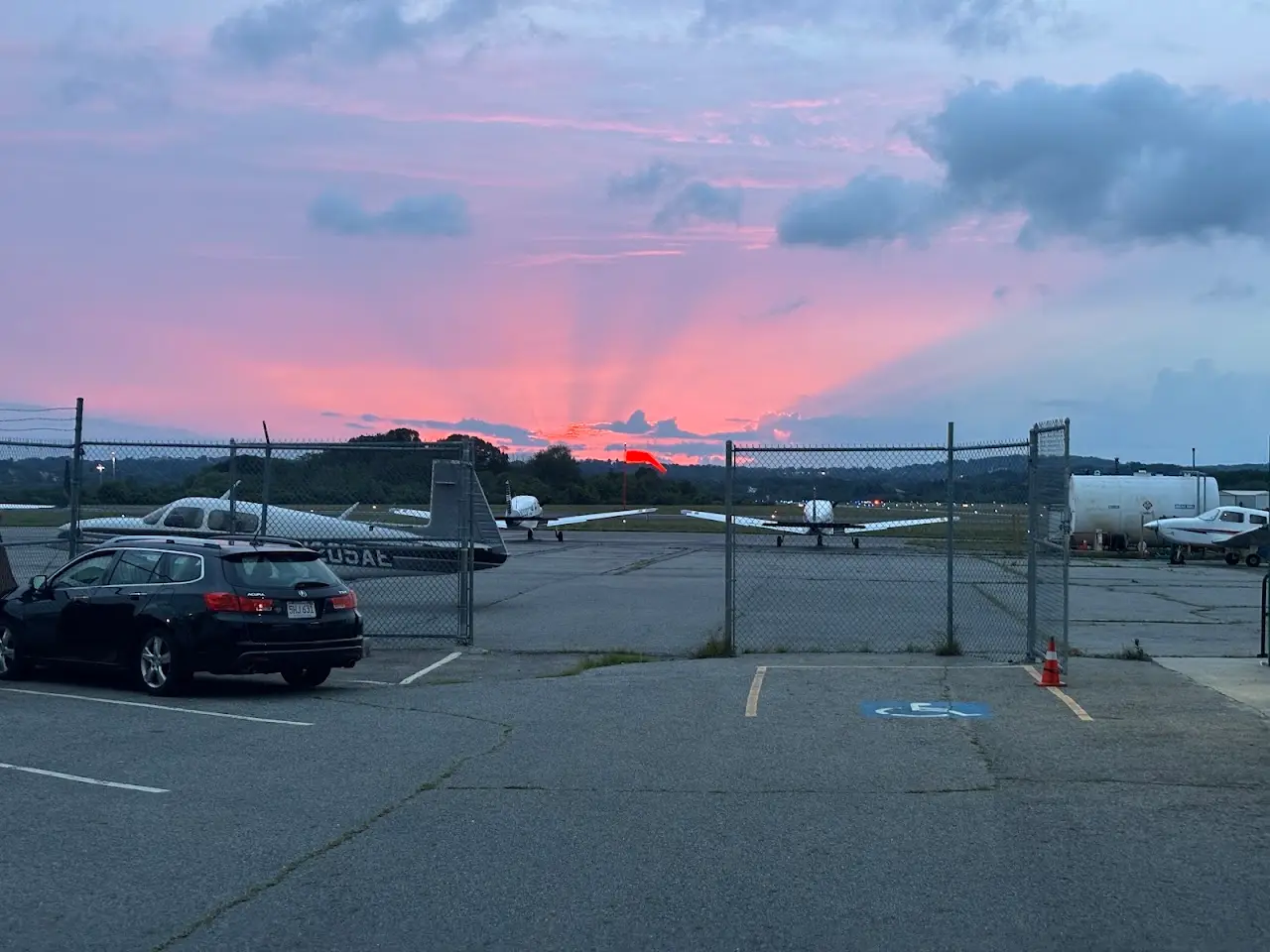 Lawrence Municipal Airport (LWM), photo 2