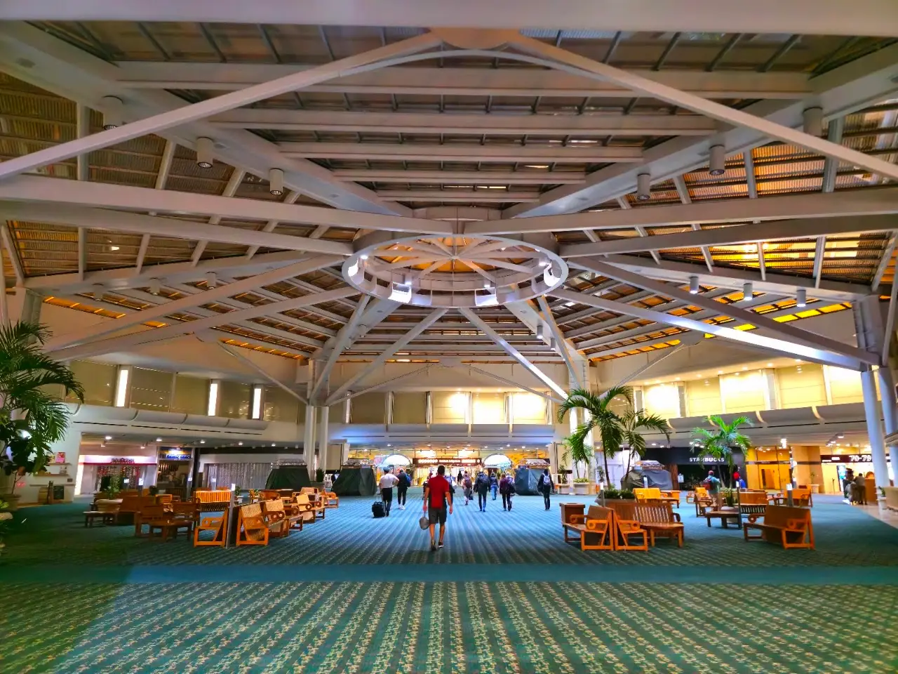 Orlando International Airport (MCO), photo 2