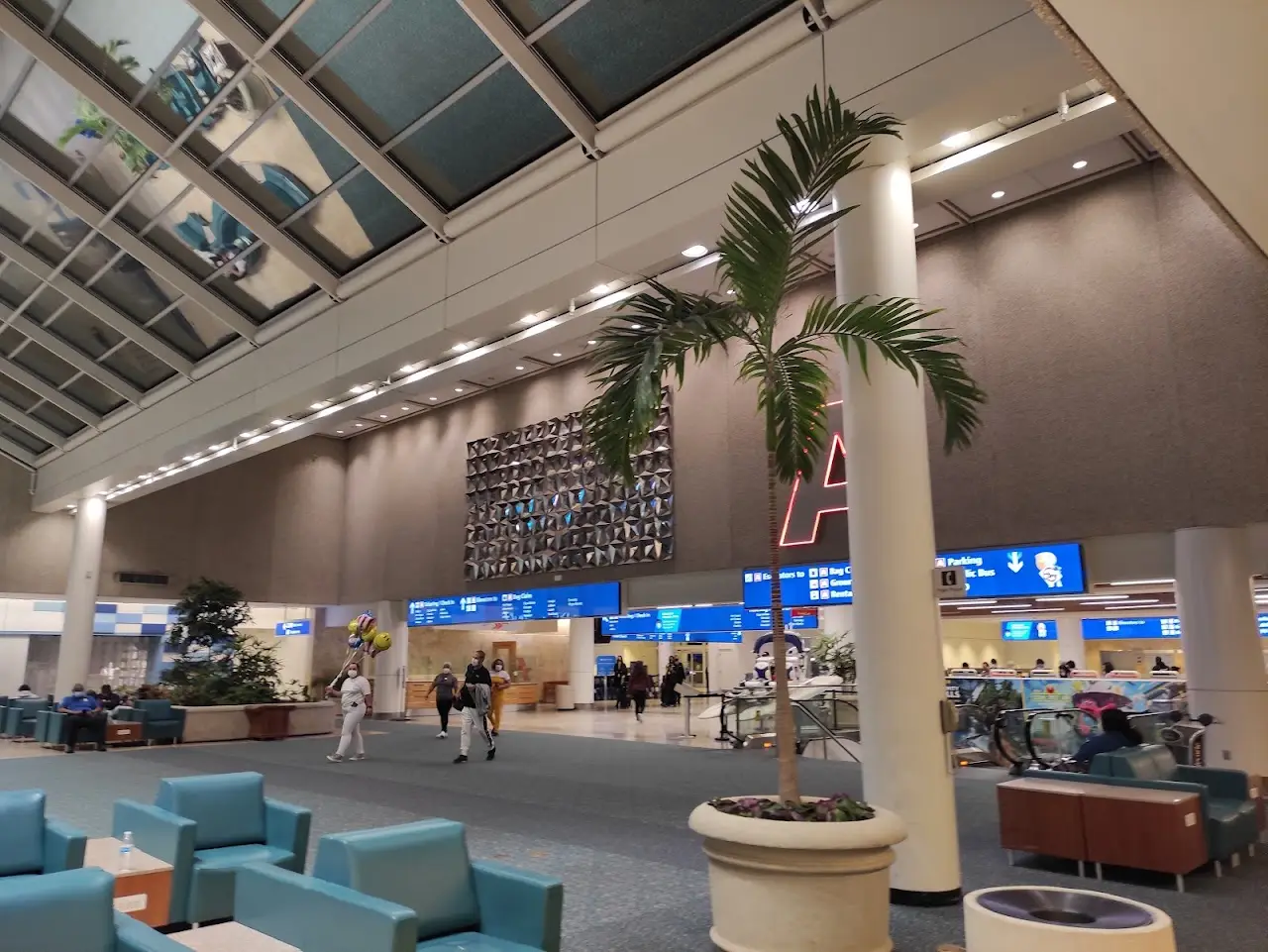 Orlando International Airport (MCO), photo 3