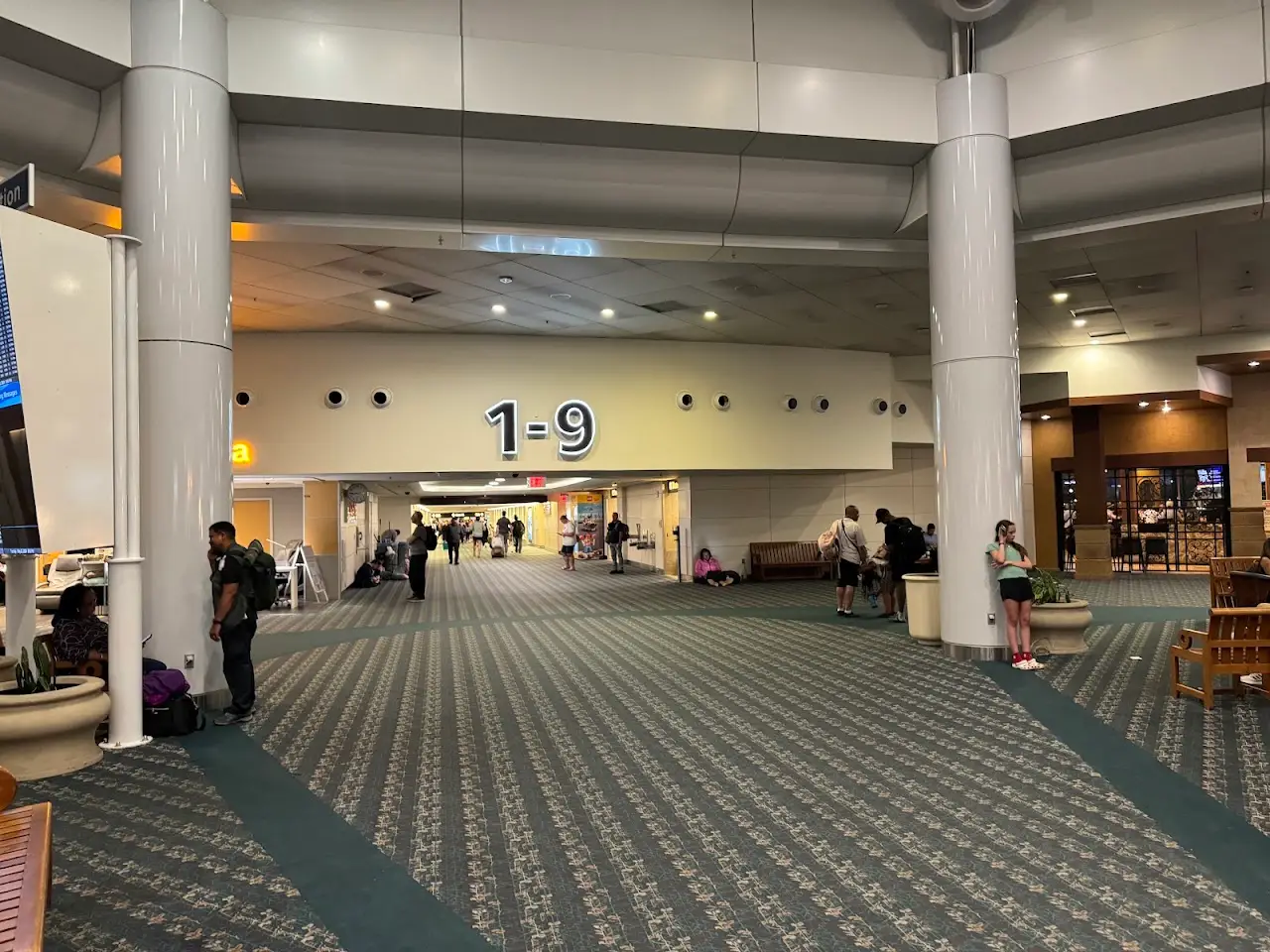 Orlando International Airport (MCO), photo 4