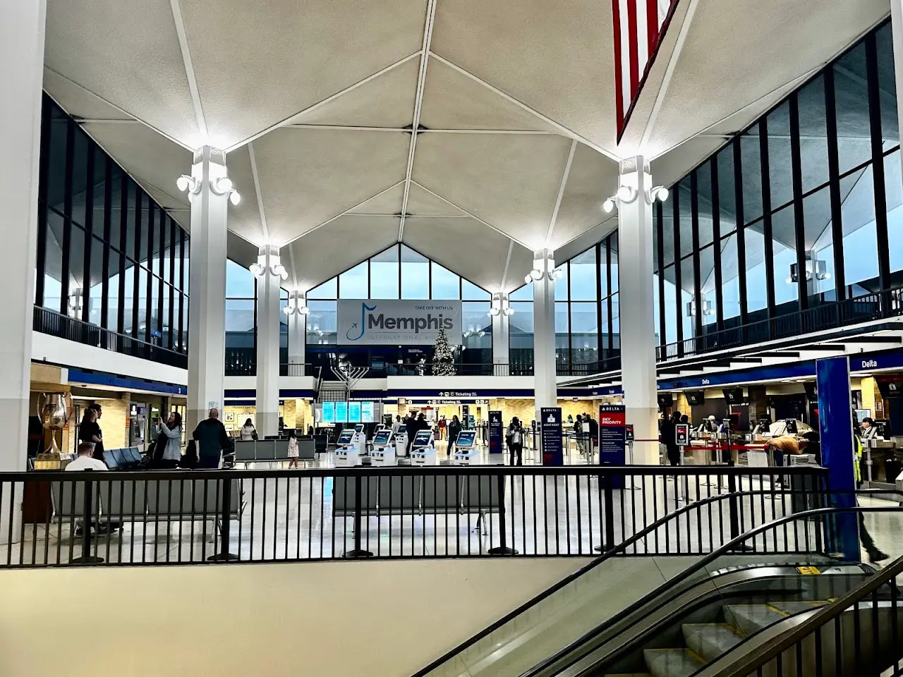 Memphis International Airport (MEM), photo 2