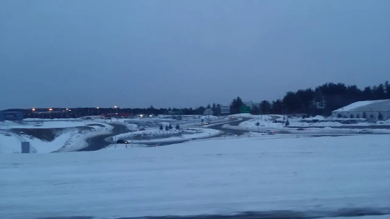 Manchester-Boston Regional Airport (MHT), photo 2