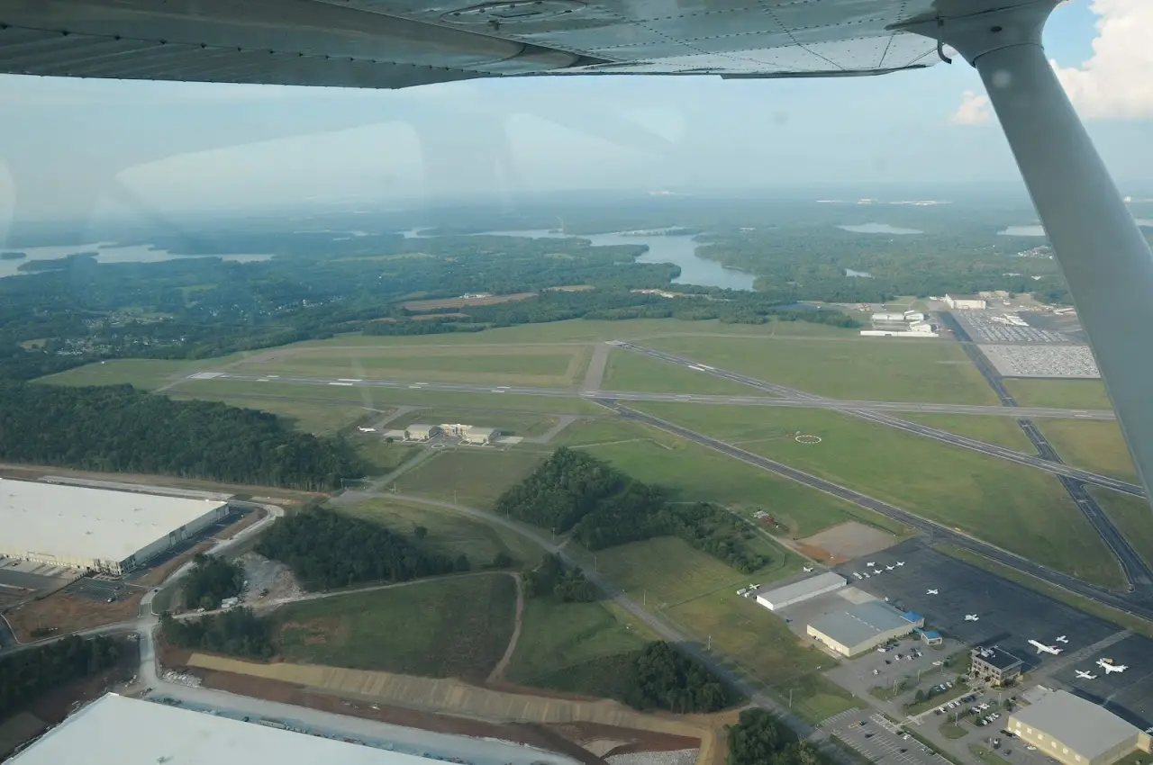 Smyrna Airport (MQY), photo 2