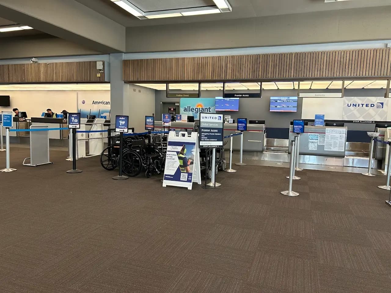 Monterey Regional Airport (MRY), photo 2