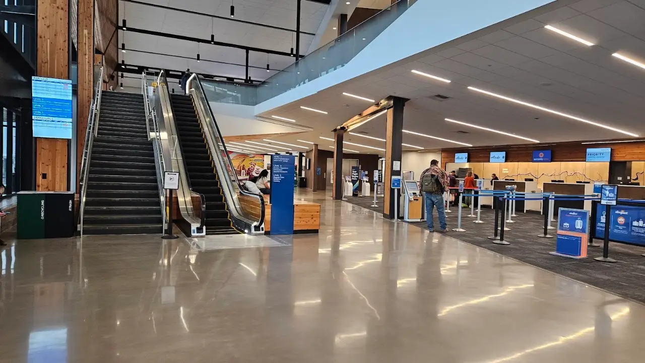 Missoula Montana Airport (MSO), photo 4