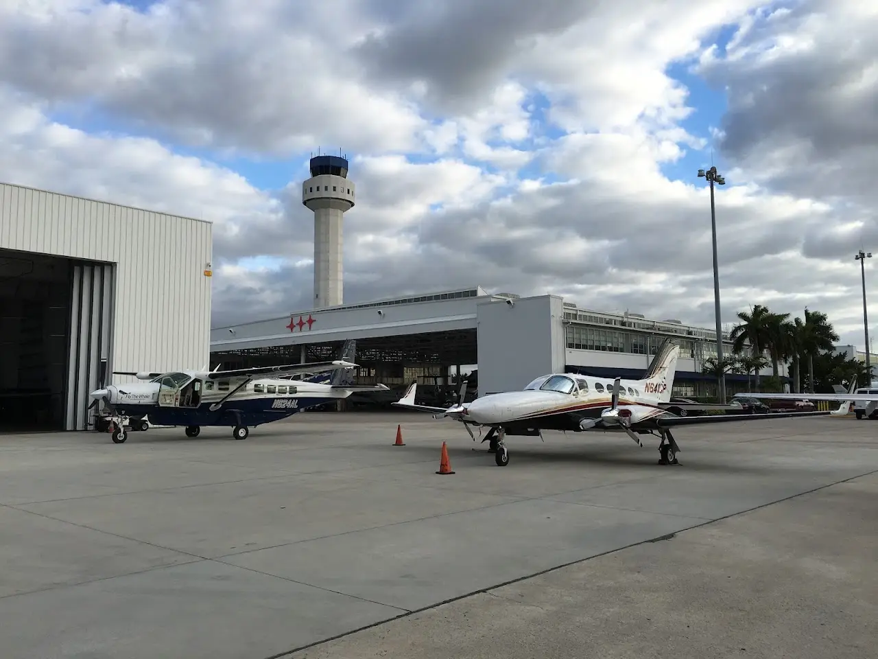 Miami-Opa Locka Executive Airport (OPF), photo 2