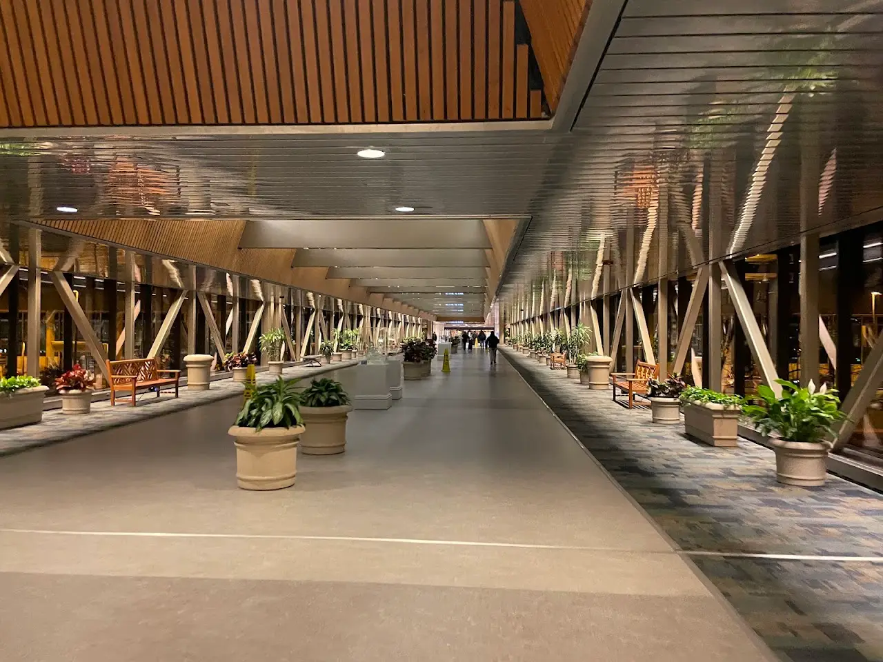 Norfolk International Airport (ORF), photo 4