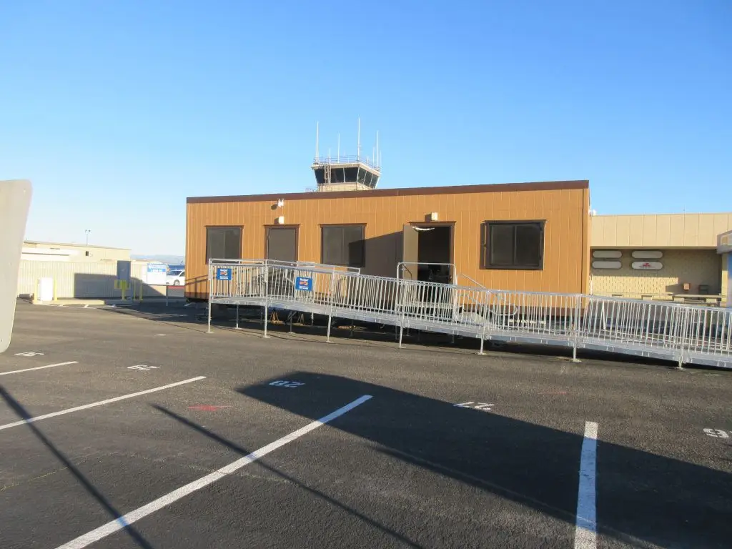 Oxnard Airport (OXR), photo 3
