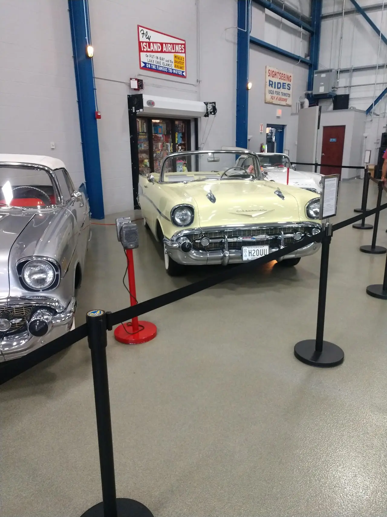 Erie-Ottawa International Airport (KPCW), photo 4