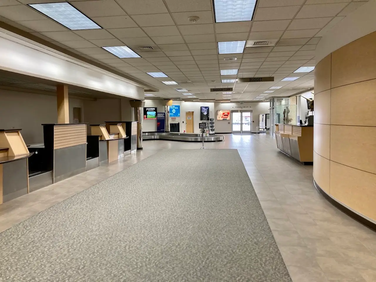 Pocatello Regional Airport (PIH), photo 2