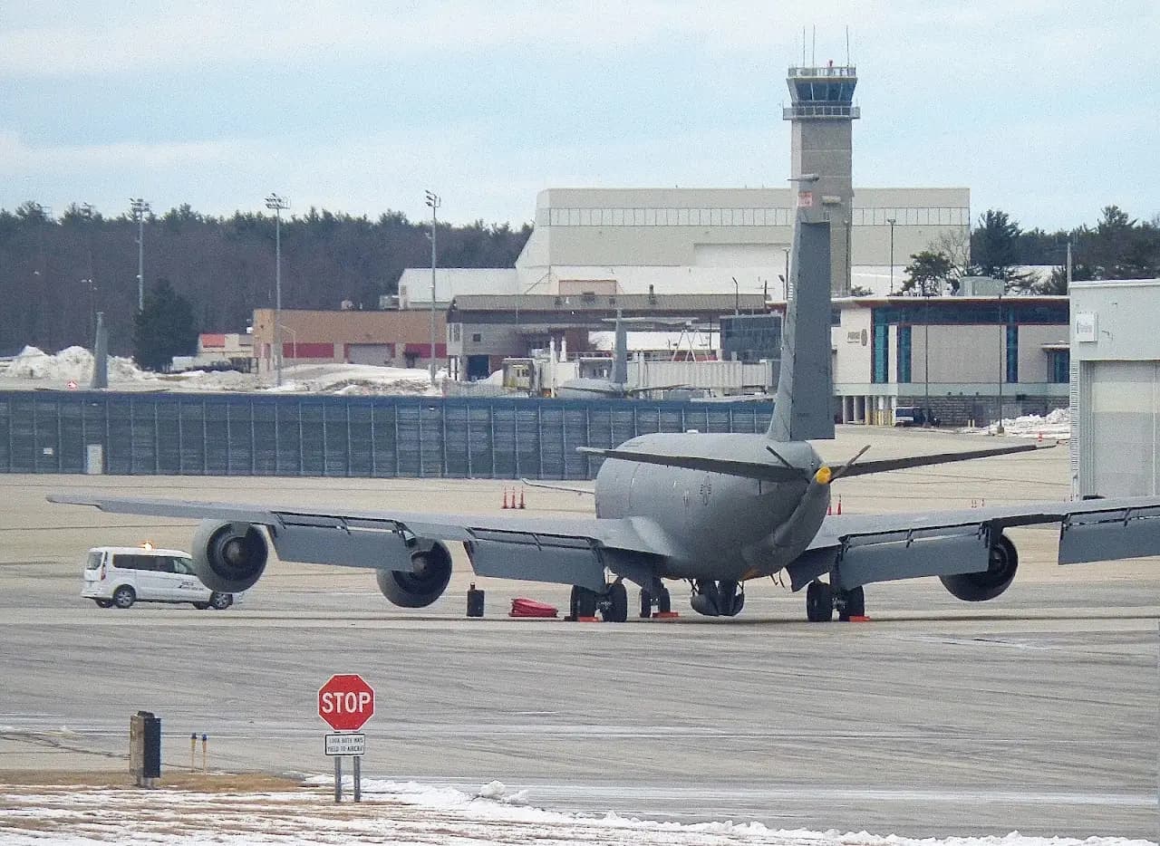 Portsmouth International Airport at Pease (PSM), photo 4