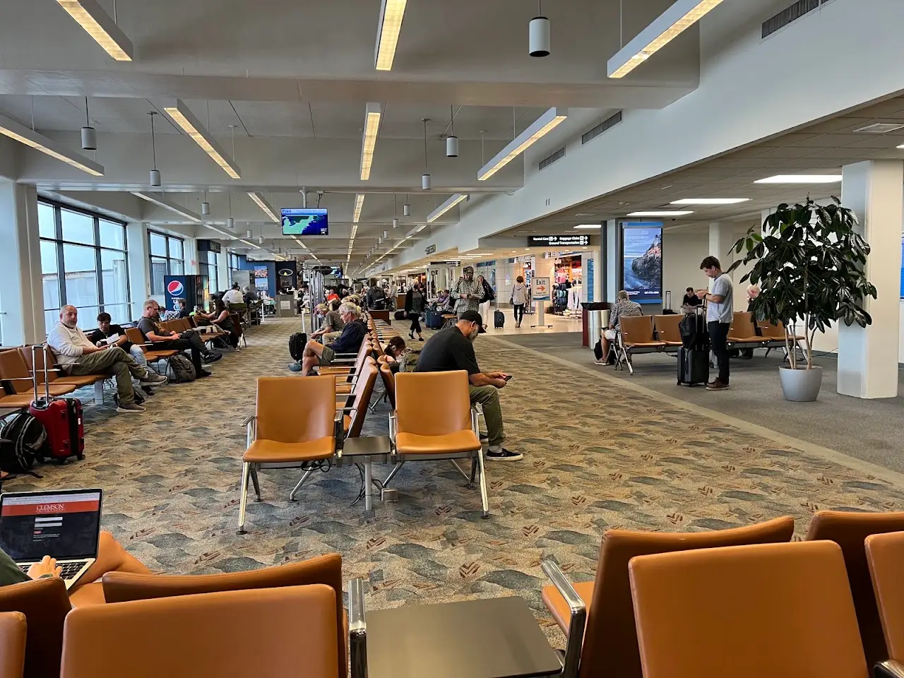 Portland International Jetport (PWM), photo 3