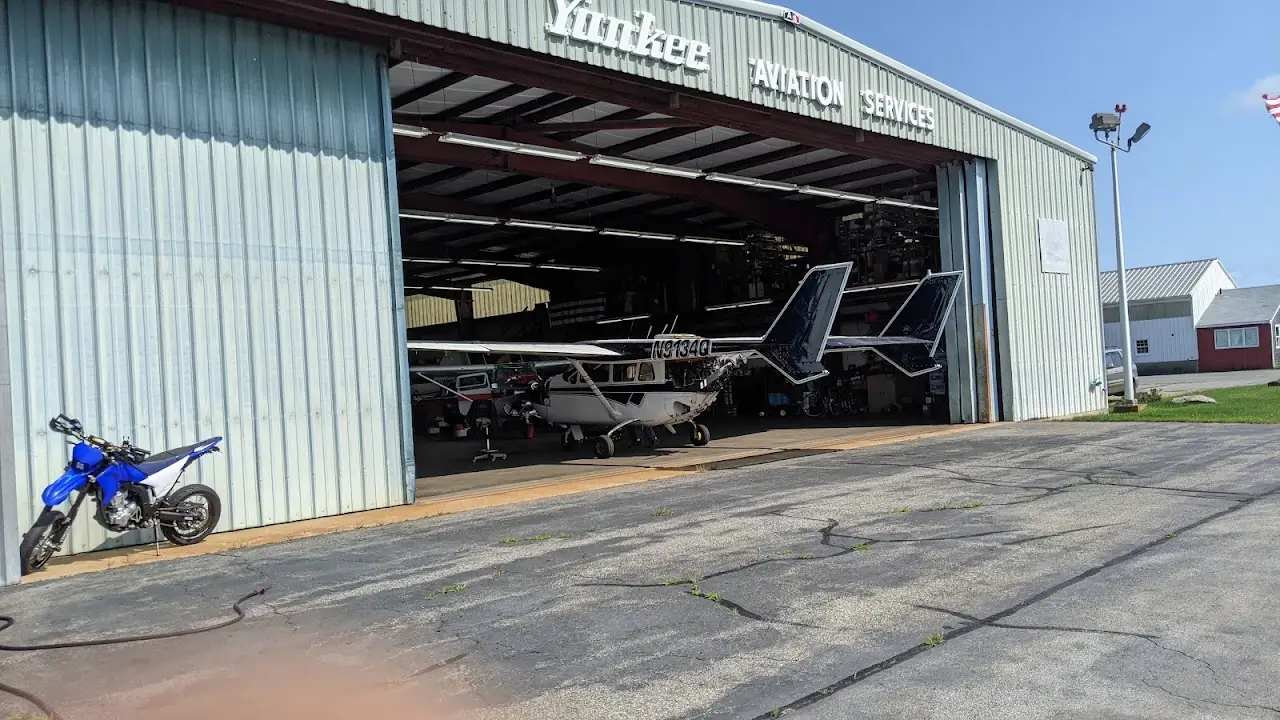 Plymouth Municipal Airport (PYM), photo 4