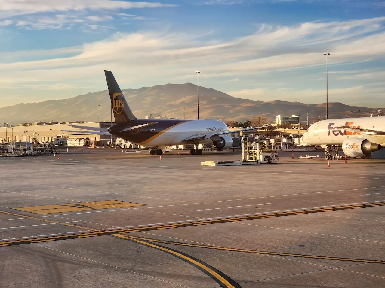 Reno Tahoe International Airport (RNO), photo 3