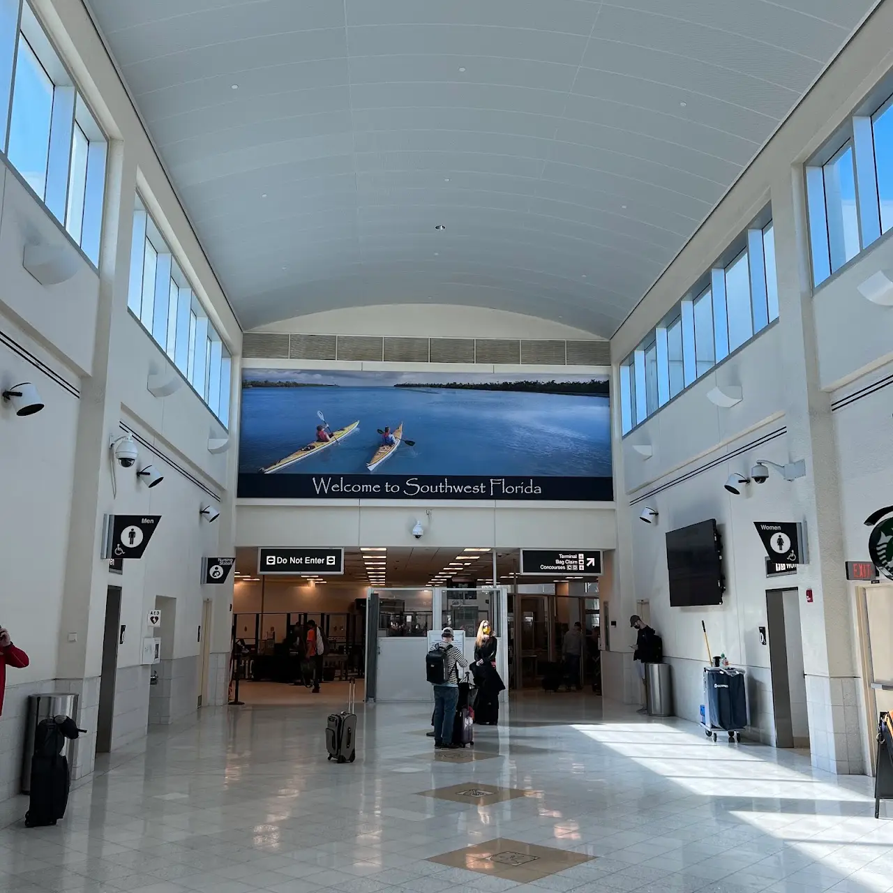 Southwest Florida International Airport (RSW), photo 3