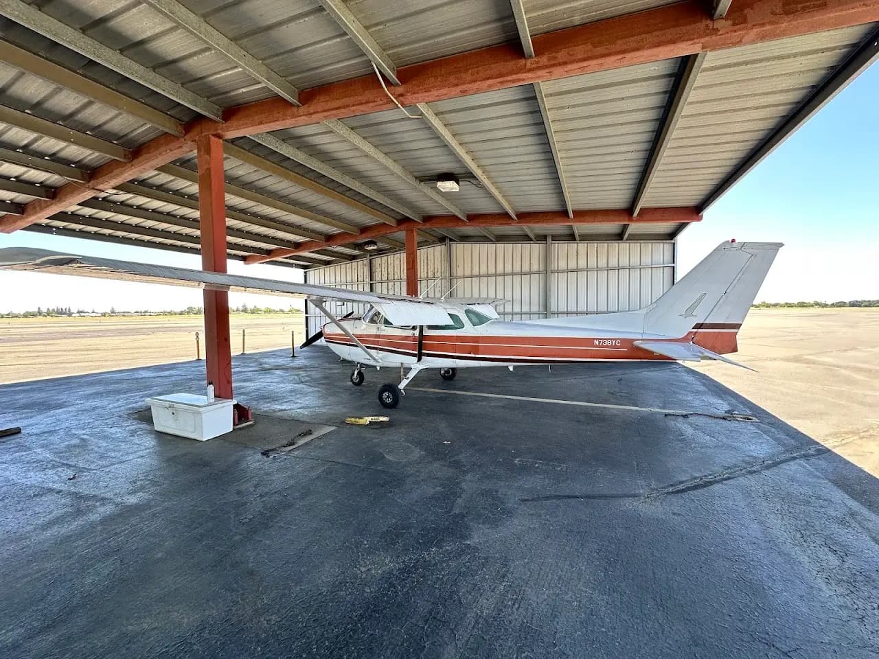 Sacramento Executive Airport (SAC), photo 2