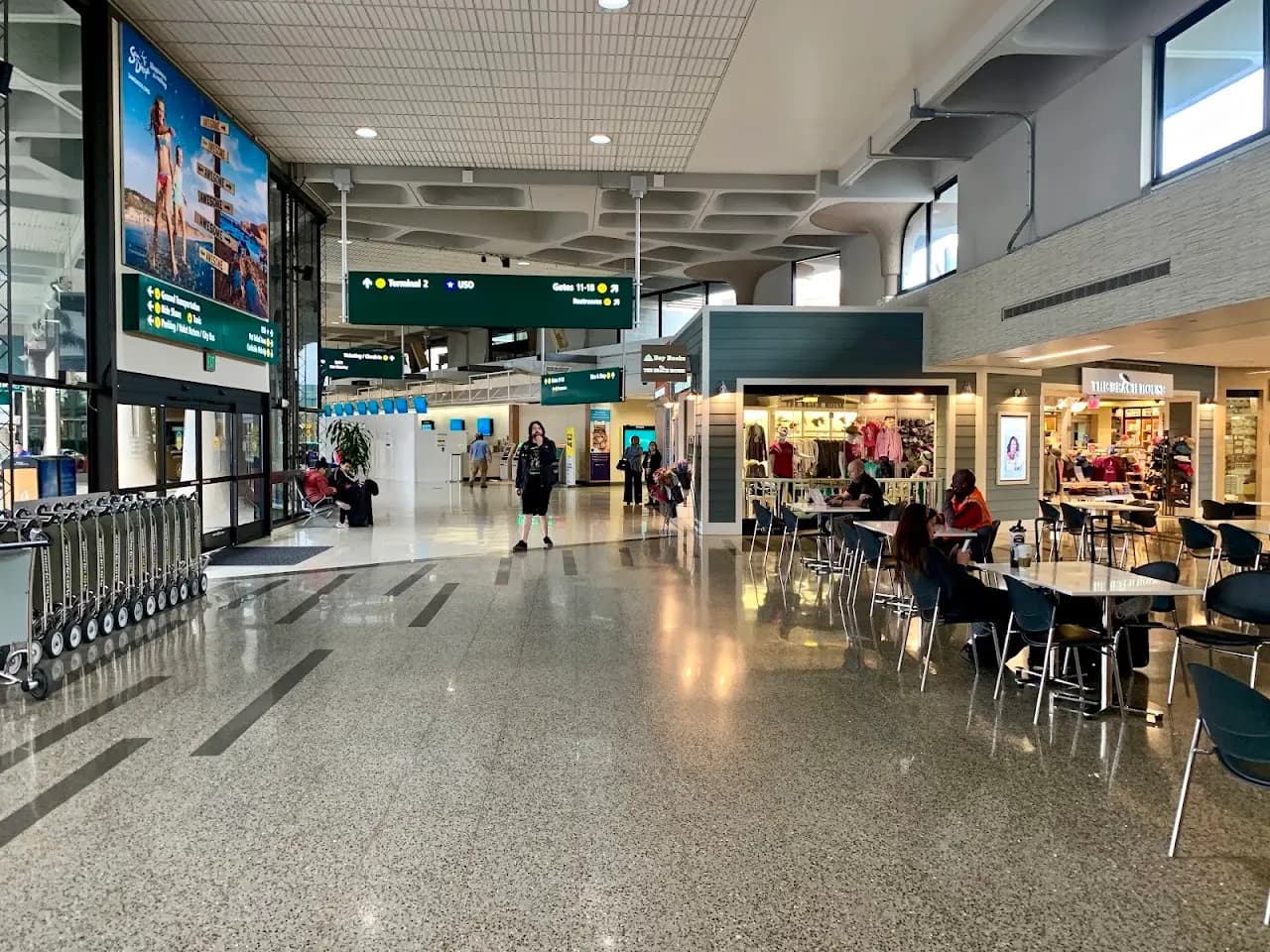 San Diego International Airport (SAN), photo 2