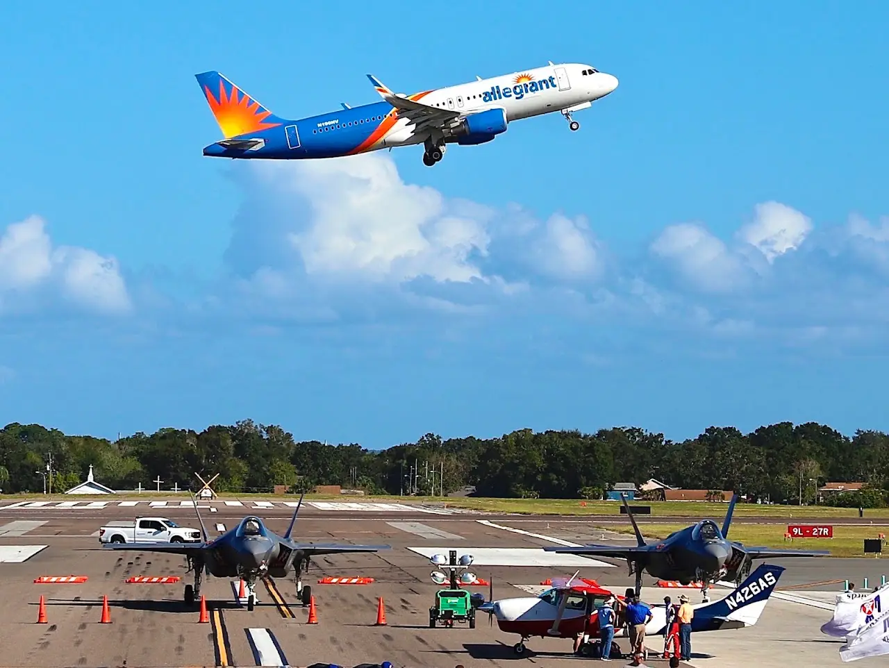 Orlando Sanford International Airport (SFB), photo 4