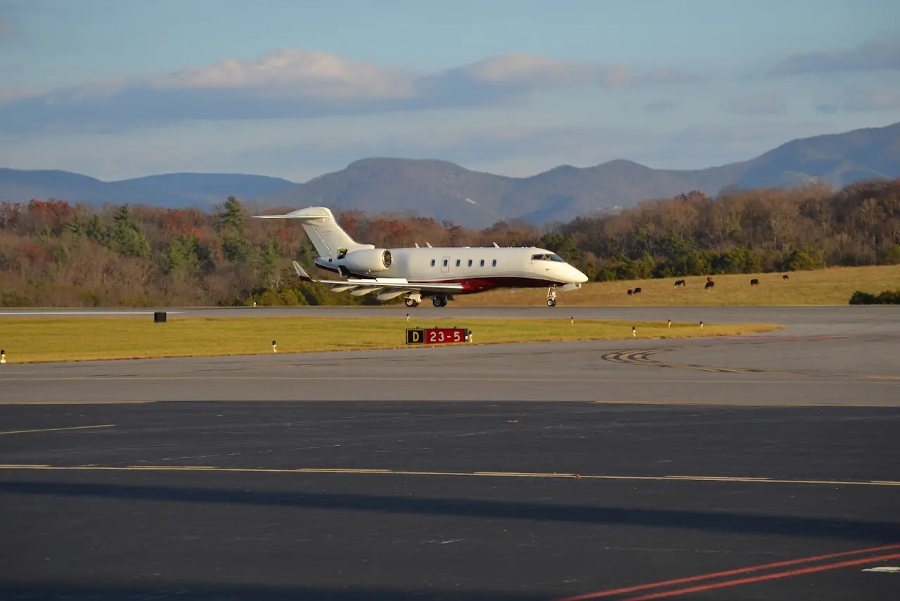 Shenandoah Valley Regional Airport (SHD), photo 4