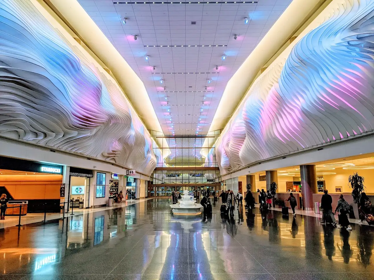 Salt Lake City International Airport (SLC), photo 2